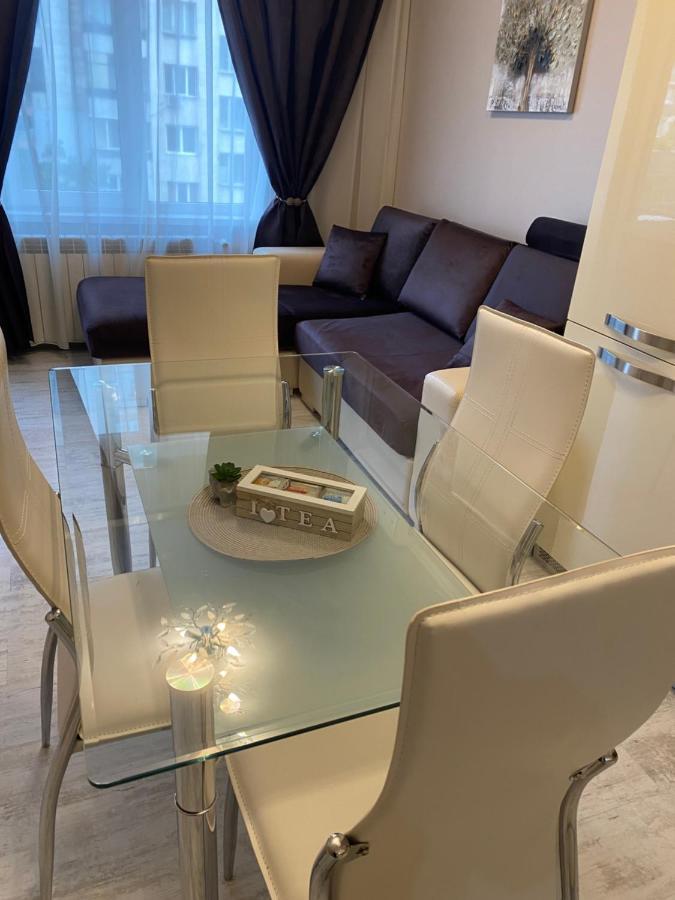 Iva Luxury Apartament Ruse Exterior photo